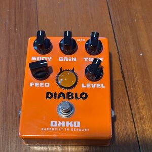 Okko Diablo Pedal in Vibrant Orange